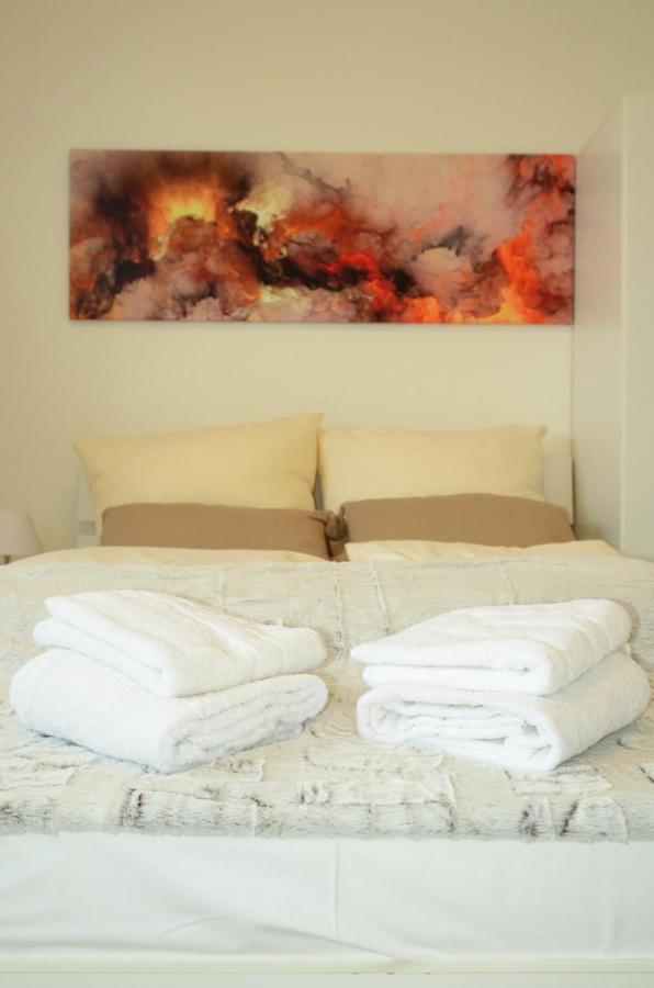 Unique Zentrale Moderne 2 Zimmer Wohnung Nahe Dem Park Villingen-Schwenningen Dış mekan fotoğraf