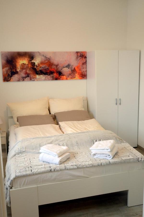 Unique Zentrale Moderne 2 Zimmer Wohnung Nahe Dem Park Villingen-Schwenningen Dış mekan fotoğraf